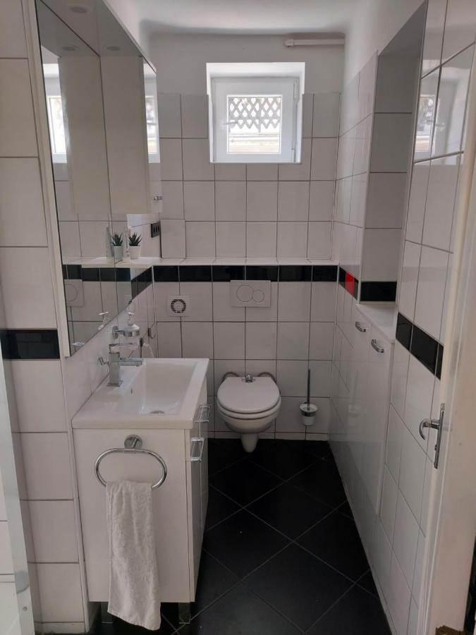 Székesfehérvár2+2Szemelyes Apartman Kerttel公寓 外观 照片