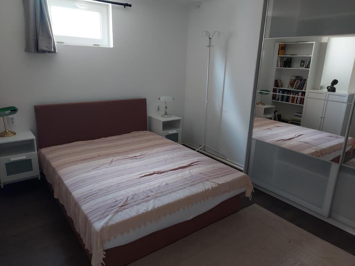 Székesfehérvár2+2Szemelyes Apartman Kerttel公寓 外观 照片